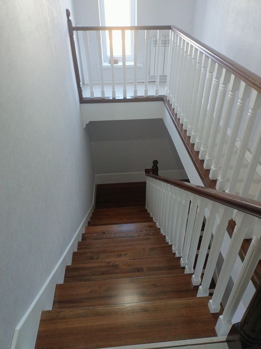 Деревянные лестницы на 2-3 этаж. Под ключ, замер , монтаж