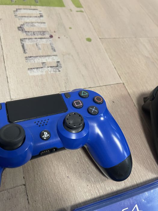 Playstation 4 slim 500gb HDR JET BLACK