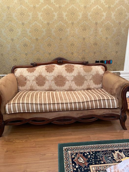 Мебель чистое дерево, массив.