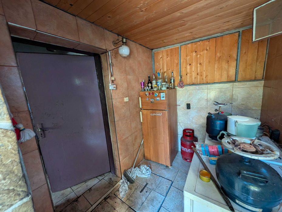 Продава къща в село Александрово