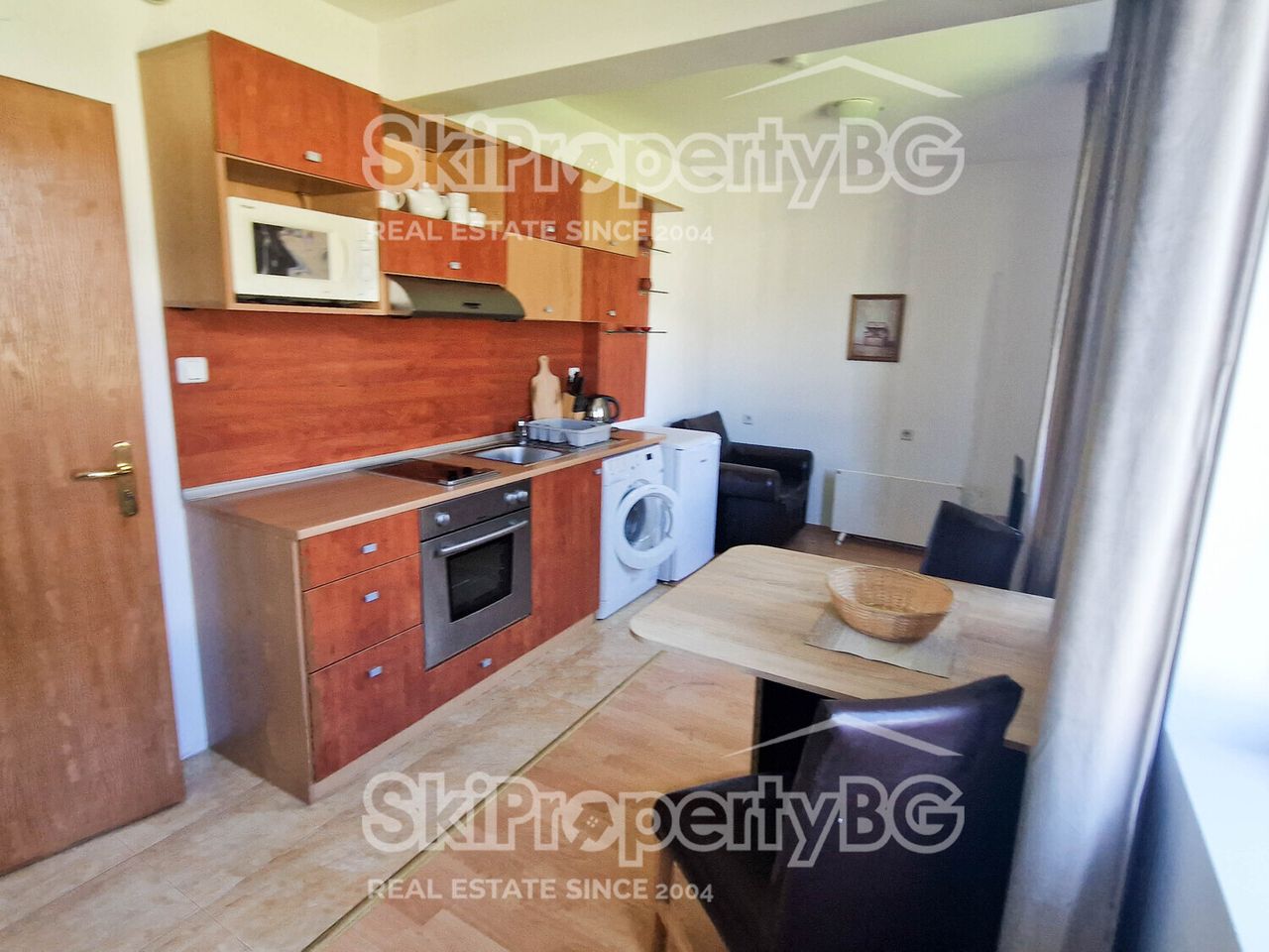 Продава се Двустаен апартамент в Банско - 46 кв.м за 1413 €/кв.м - Снимка #3