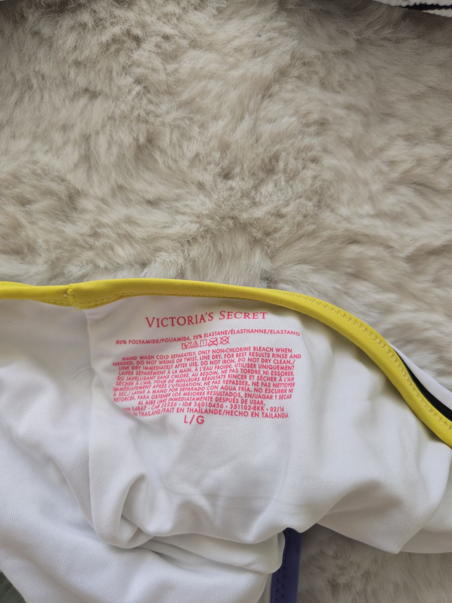 Бански от 2 части на Victoria's Secret