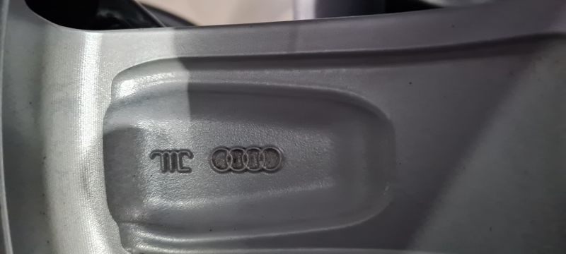 Audi Rs8 18цола Оригинални
