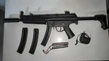 Arma airsoft mp5 full-metal.