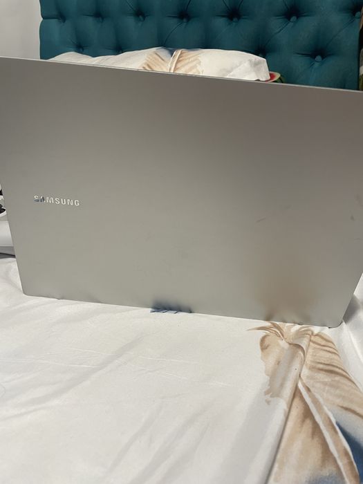 Laptop samsung  go book