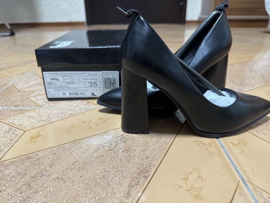 Туфли Betsy кожаные