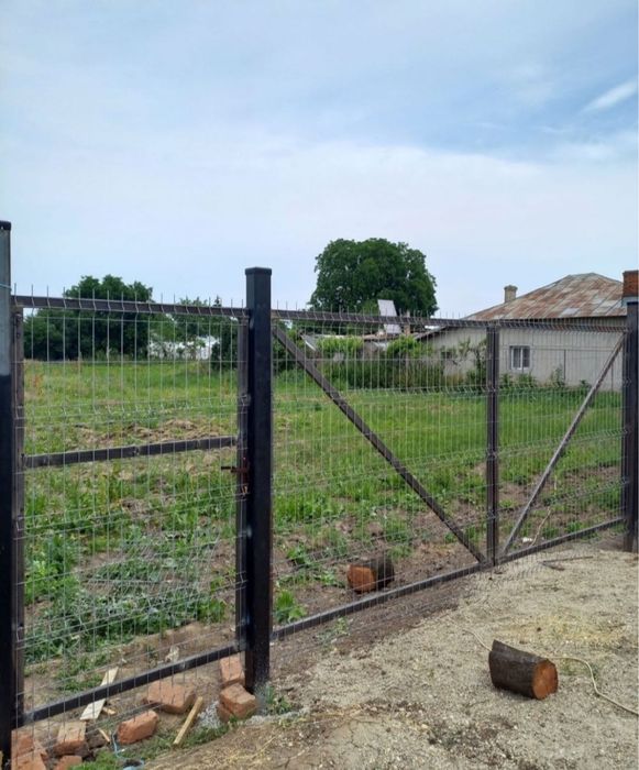 Vand garduri din plasa burdurata