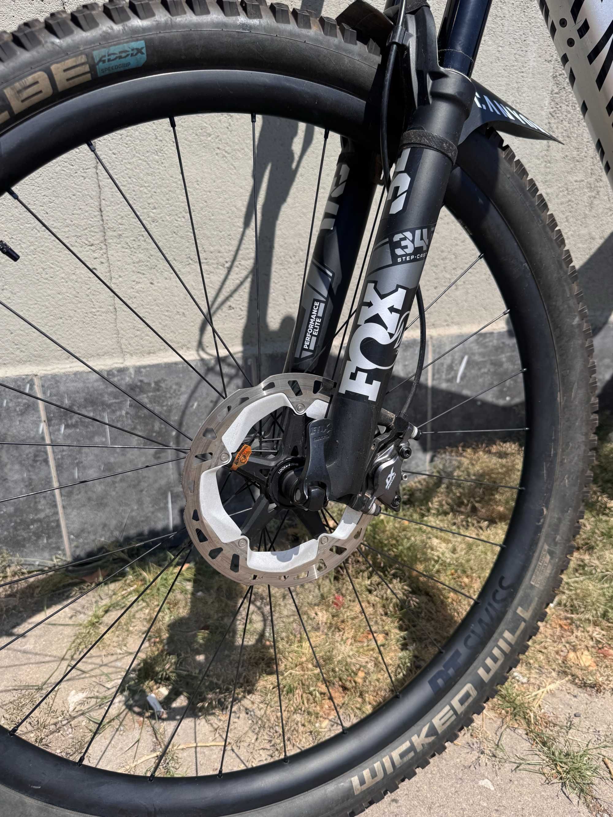 Canyon Lux CF 8 (2024)