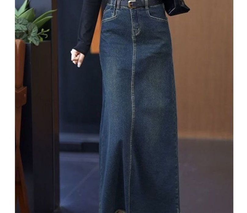 Джинсовая юбка темно синего цвета