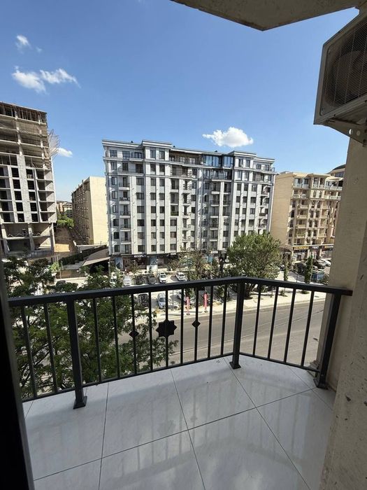 Продам квартиру на Паркентском 2/5/10 80м2