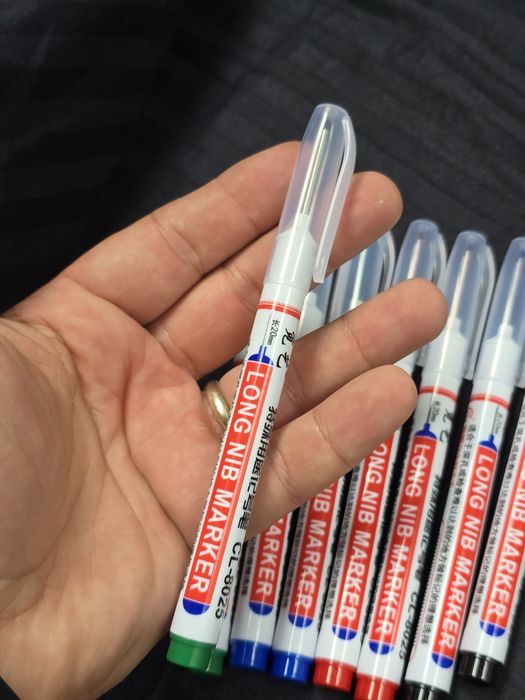 Marker profesional vârf lung