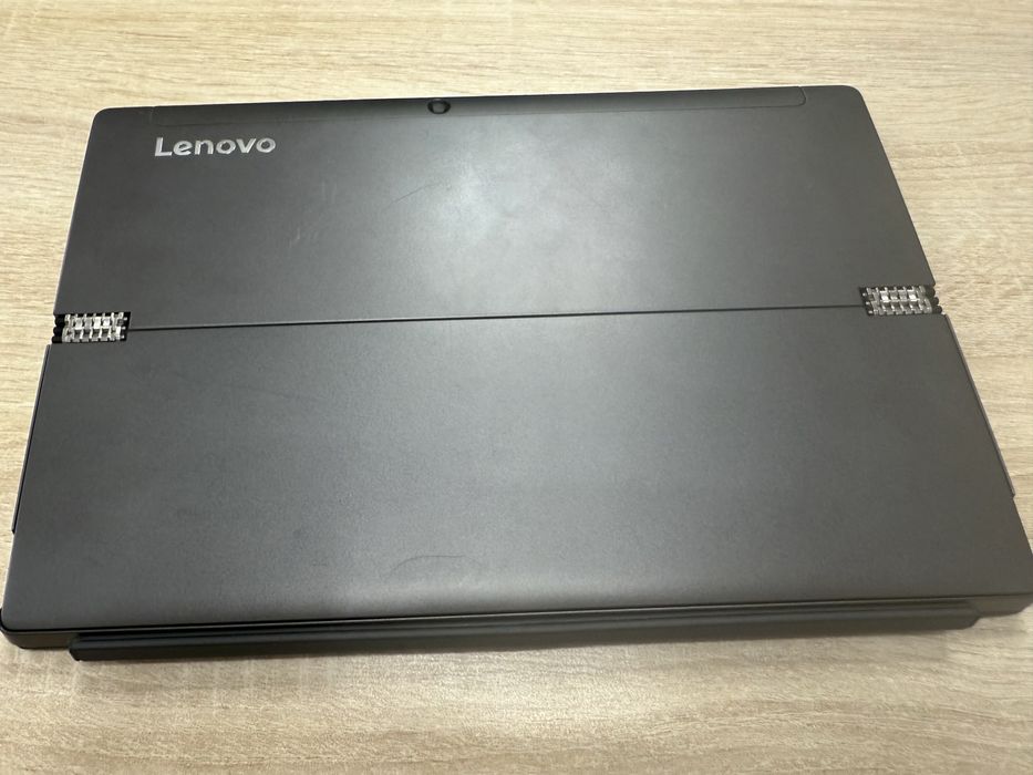Lenovo MIIX 520-12ikb    i5 8th gen