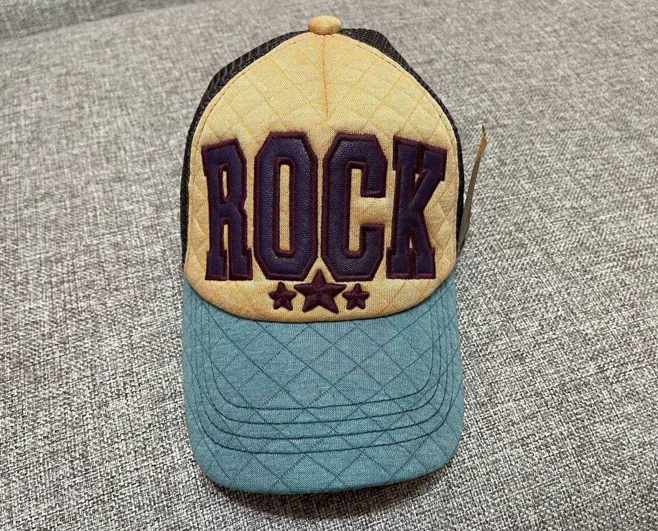 Стильная кепка (с надписью ROCK)