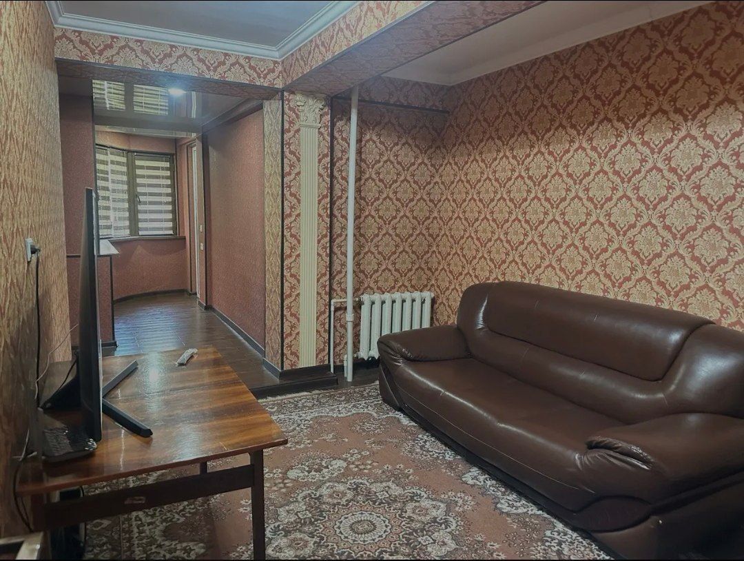 Shayxonto‘hur tumani, Qoratosh mahallasida 5 xonali kvartira sotiladi!