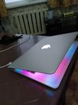 В отличном состояние. Apple MacBook PRO. Full - комплект полный.