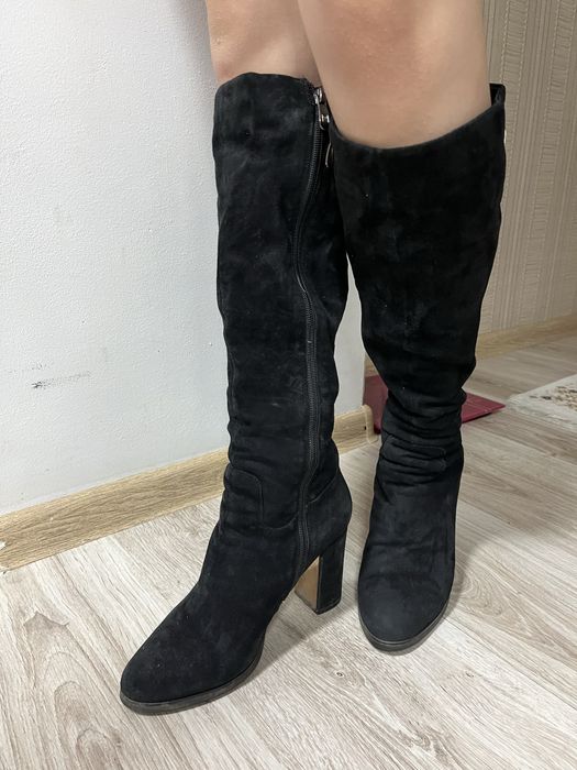 Зимние замшевые сапоги