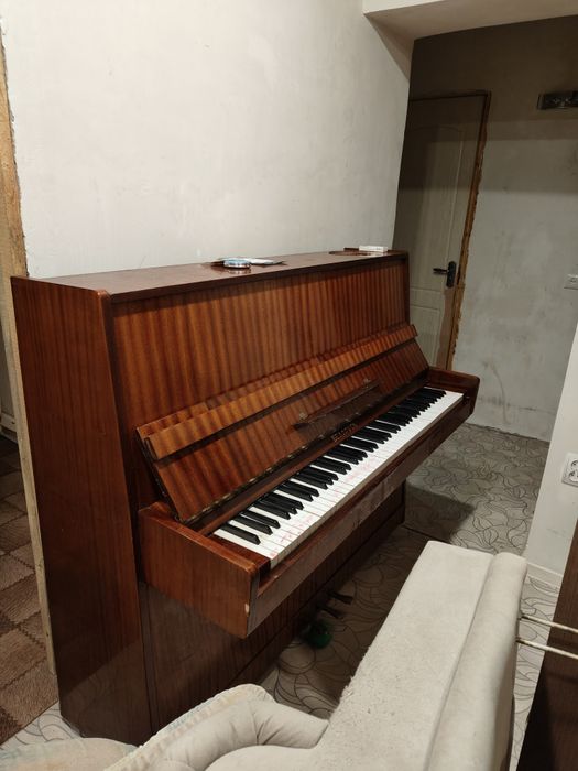 Продам фортепиано