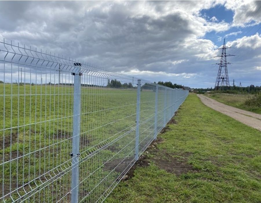 Garduri si porti executam din plasă