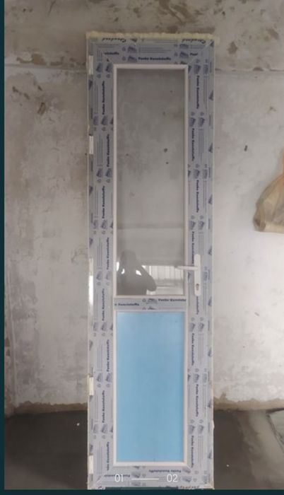 Продам новую пластиковую дверь