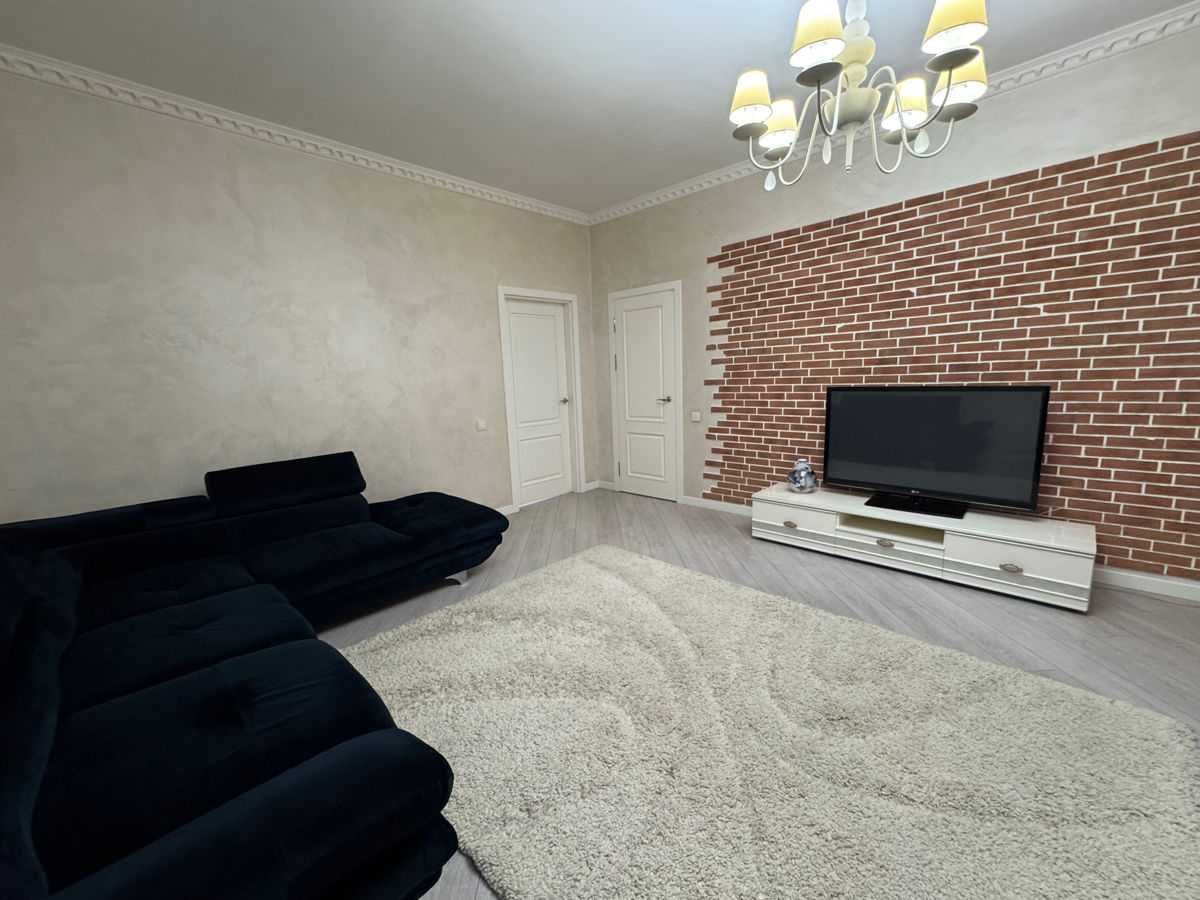 Дава се под наем Тристаен апартамент в София, Лозенец - 94 кв.м за 500 € - Снимка #4