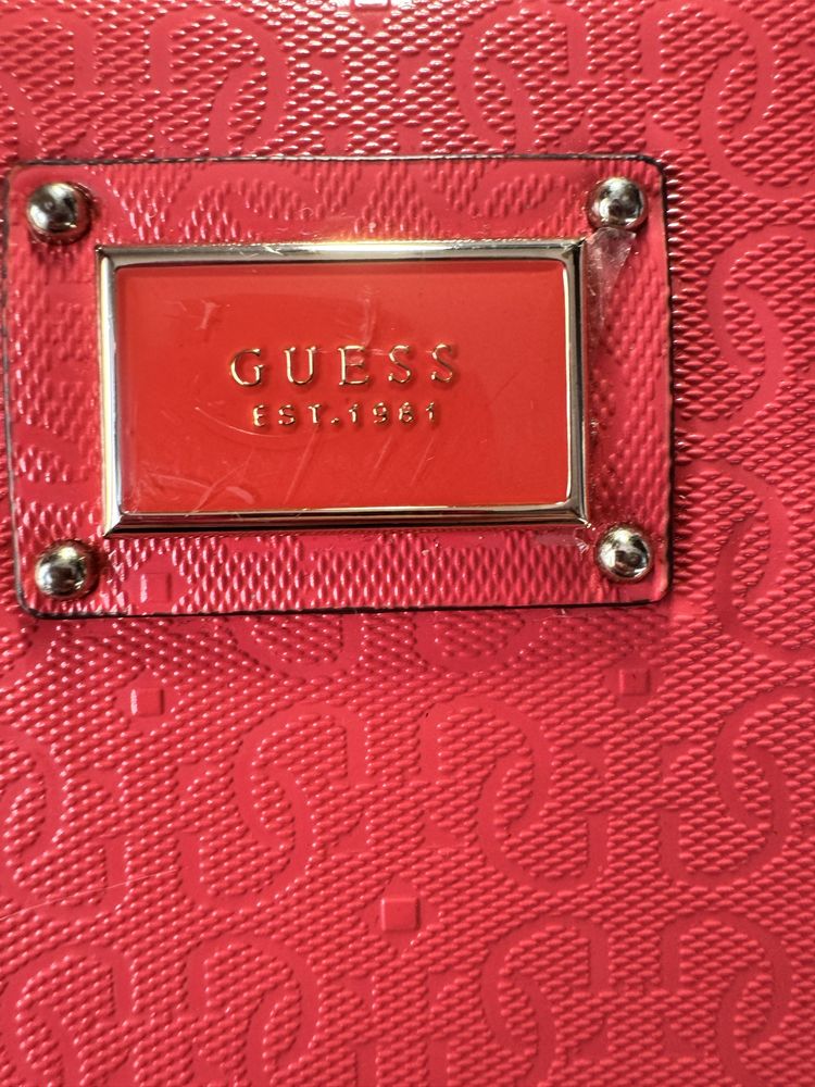 Чанта Guess