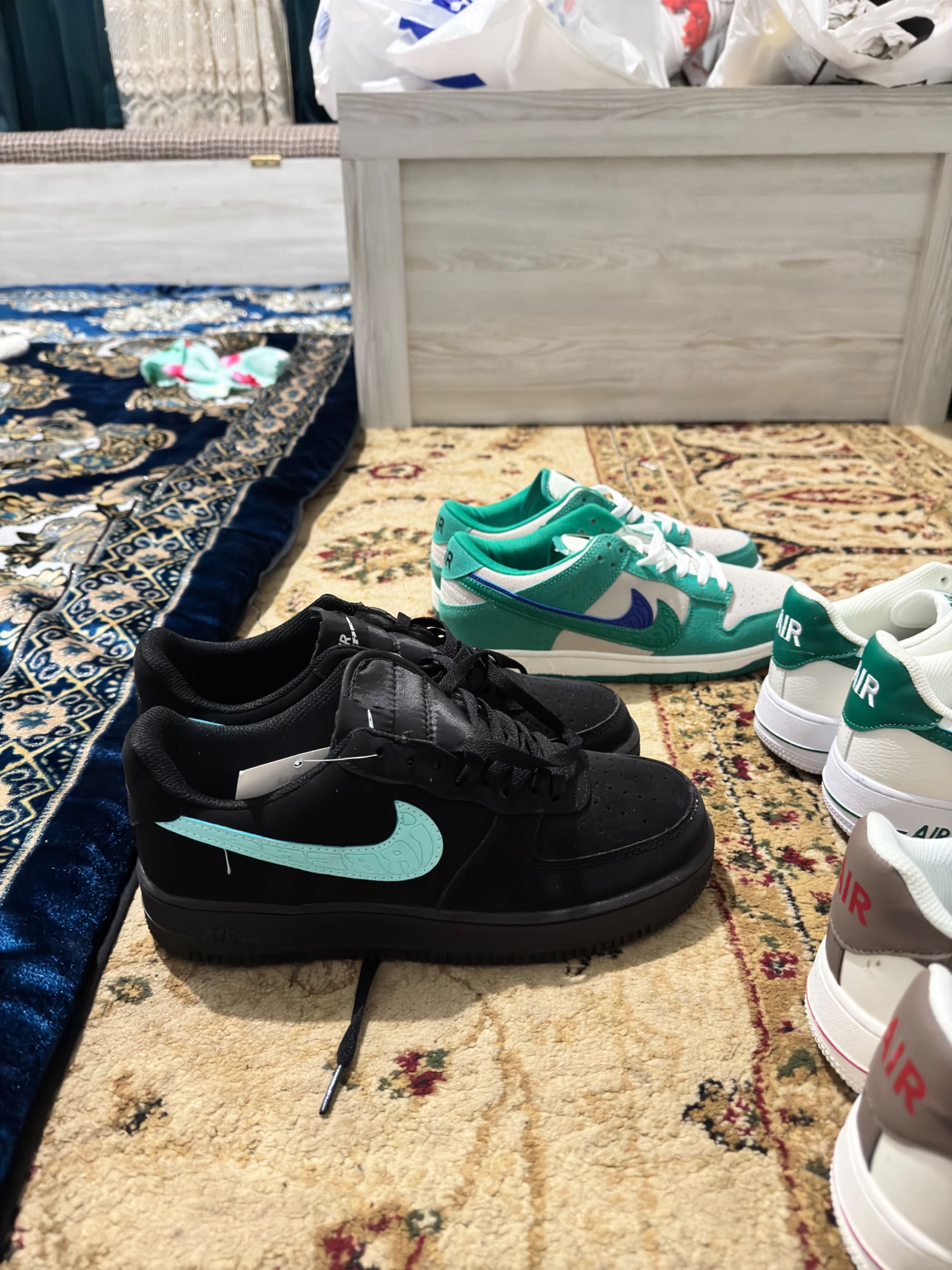 Кроссовки  Nike оригинал в хорошем качестве