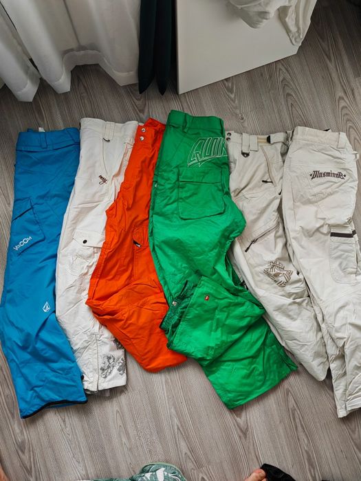 Pantalonii ski/snowboard Volcom, quicksilver, Oakley,Wedze  ...