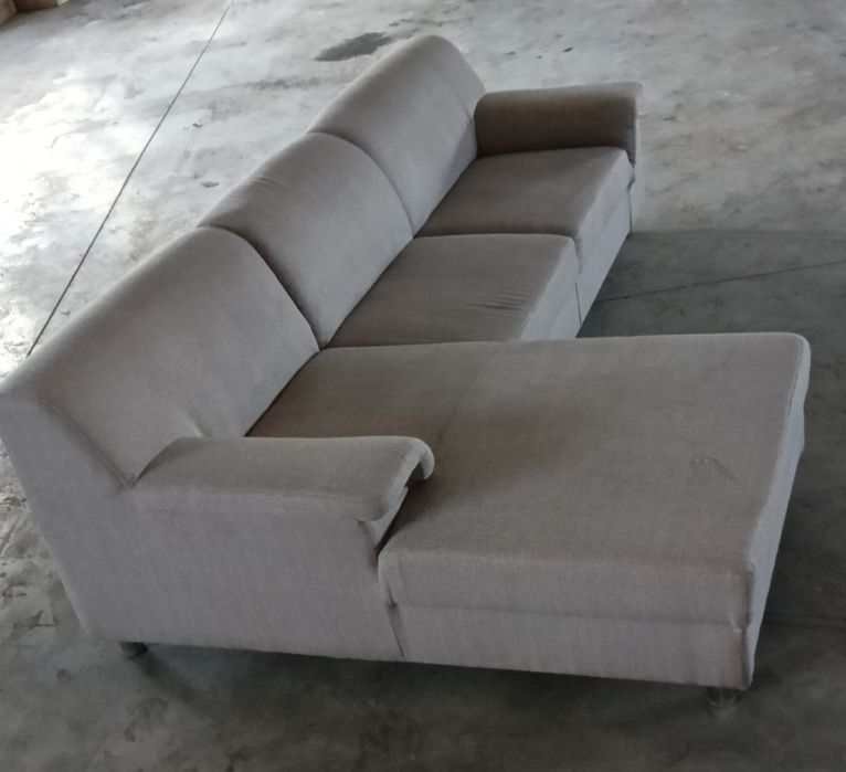 Canapea colțar bej deschis