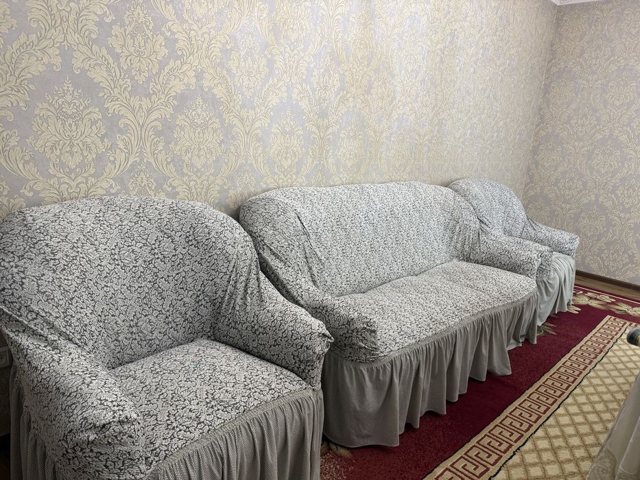 Продается диван и кресла