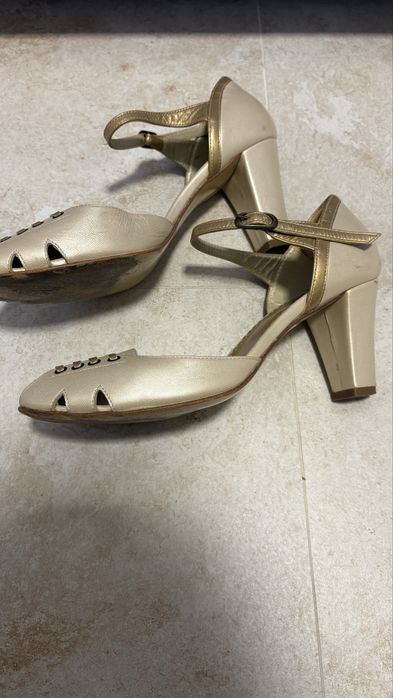 Pantofi Vicina piele bej cu auriu