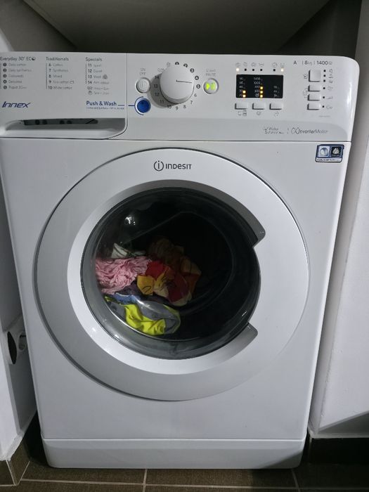 Vând mașină de spalat