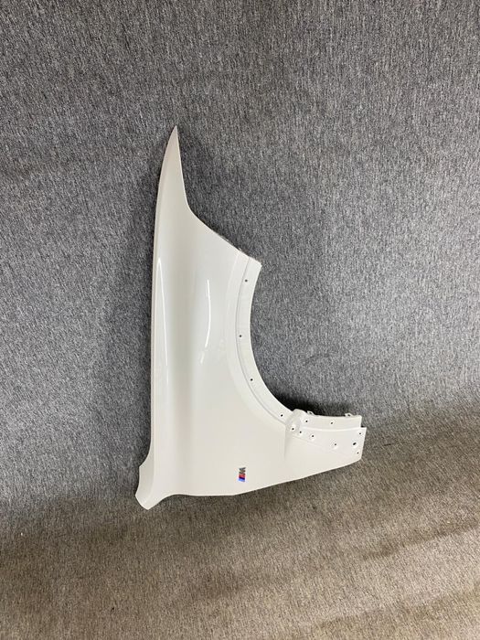 Aripa dreapta fata Bmw X7 G07