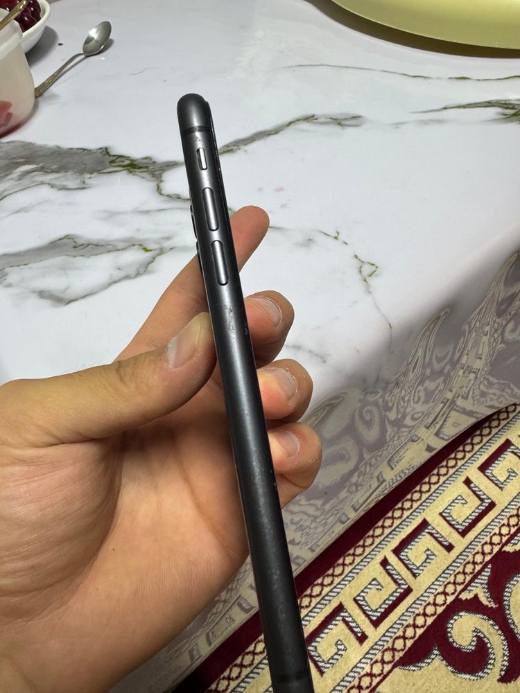 Iphone 11 жағдайы жақсы каробкасы бар
