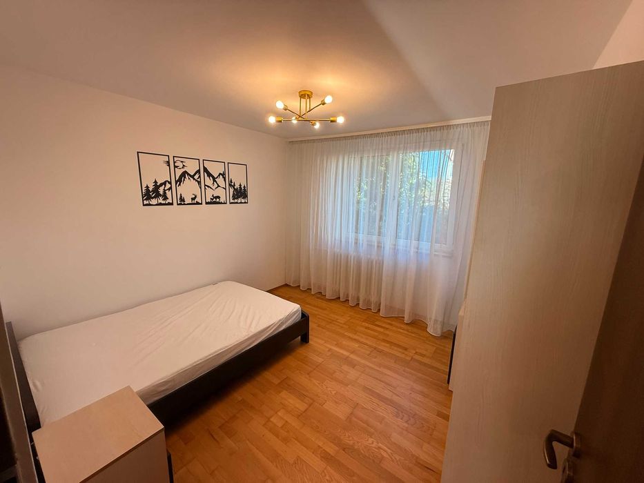Apartament 4 camere, 103 m², etaj 2/4-Băneasa-București-Ploiești