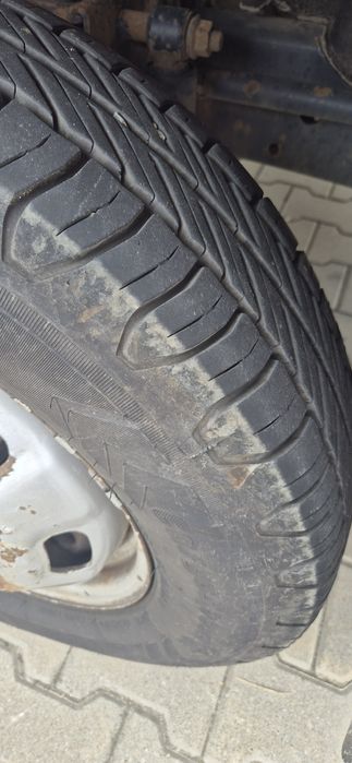 Vand iveco Daily 8 paleti cu lift