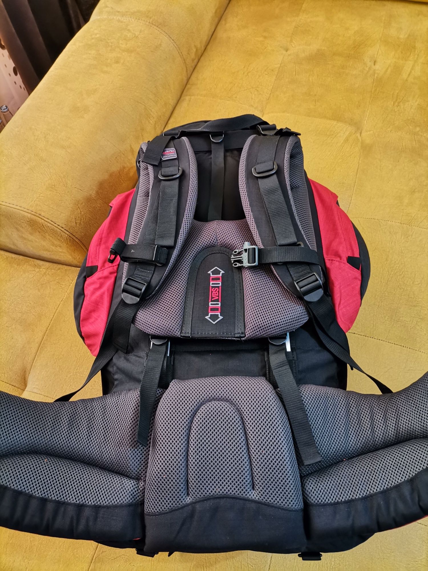 НОВА Туристическа раница Tashev Tracker 70 + 10 CORDURA