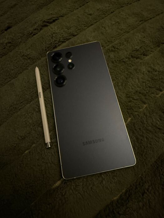 Vand/schimb Samsung S25 Ultra 5G 512 Gb cu factura si garantie ca NOU!