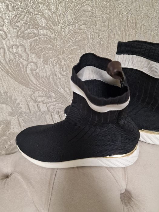 Tenesi louis vuitton 39