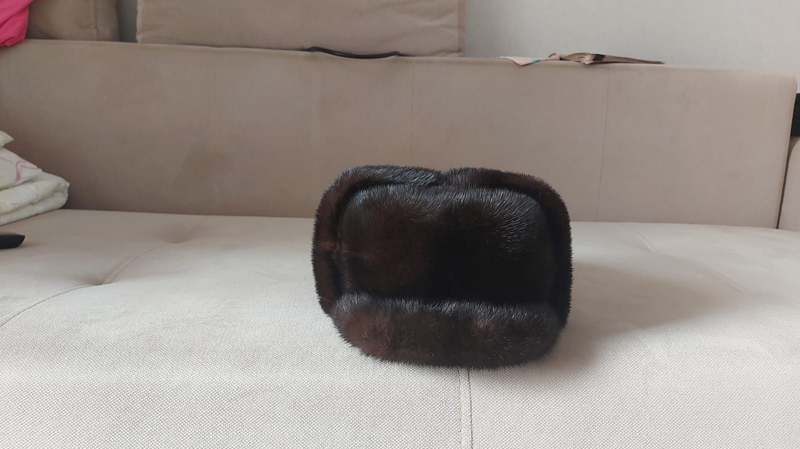 Продам новую норковую шапку