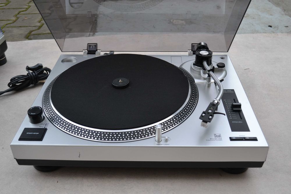 Pick up Dual DTJ 301 USB (Technics 1200)