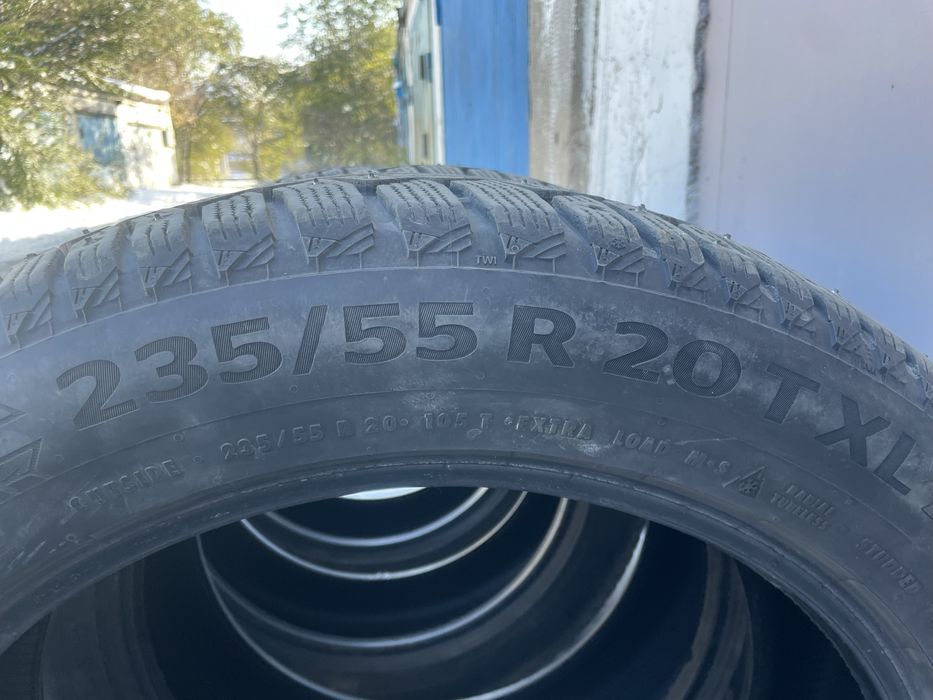 Продам шины шипованные Continental 235/55/20