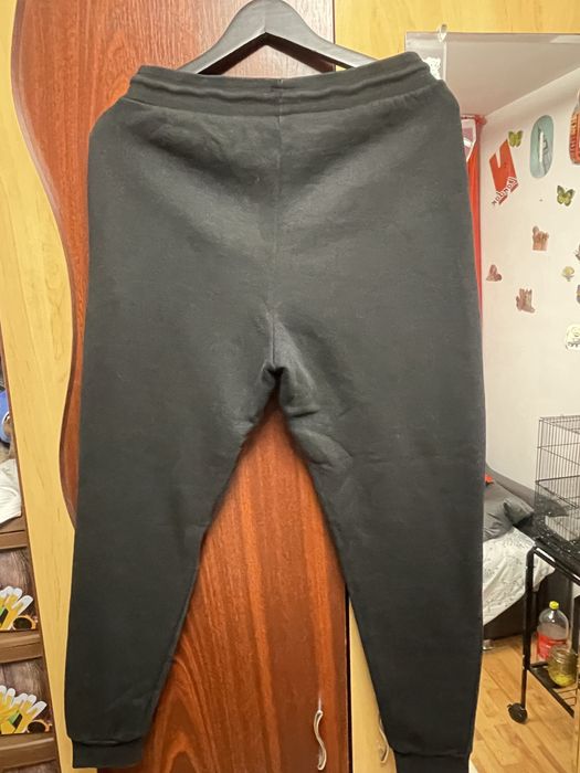 Pantaloni Hoodrich negri mărimea S , stare impecabila