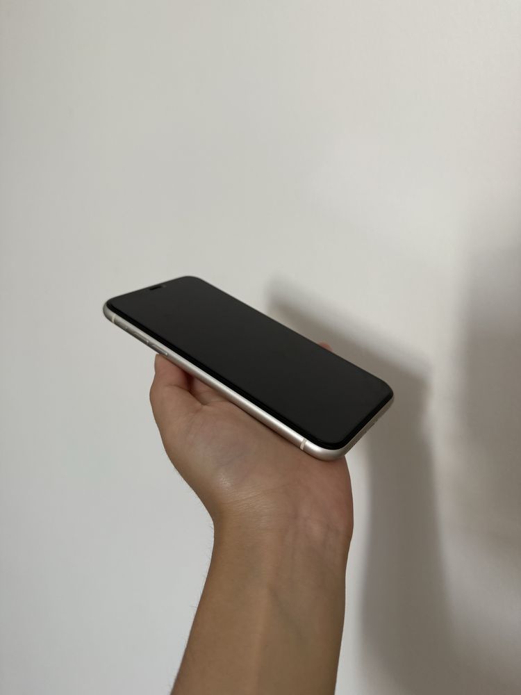 Iphone 11 в хорошем состоянии