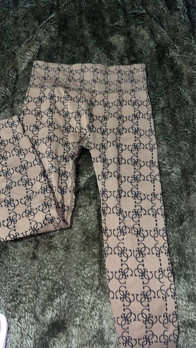 Оригинален екип на Guess