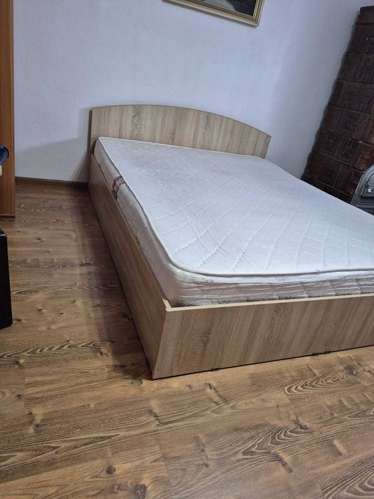 Vand pat matrimonial cu saltea