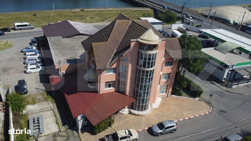 Motel + Sala de evenimente, fiecare avand suprafata de 750 mp, zona ce