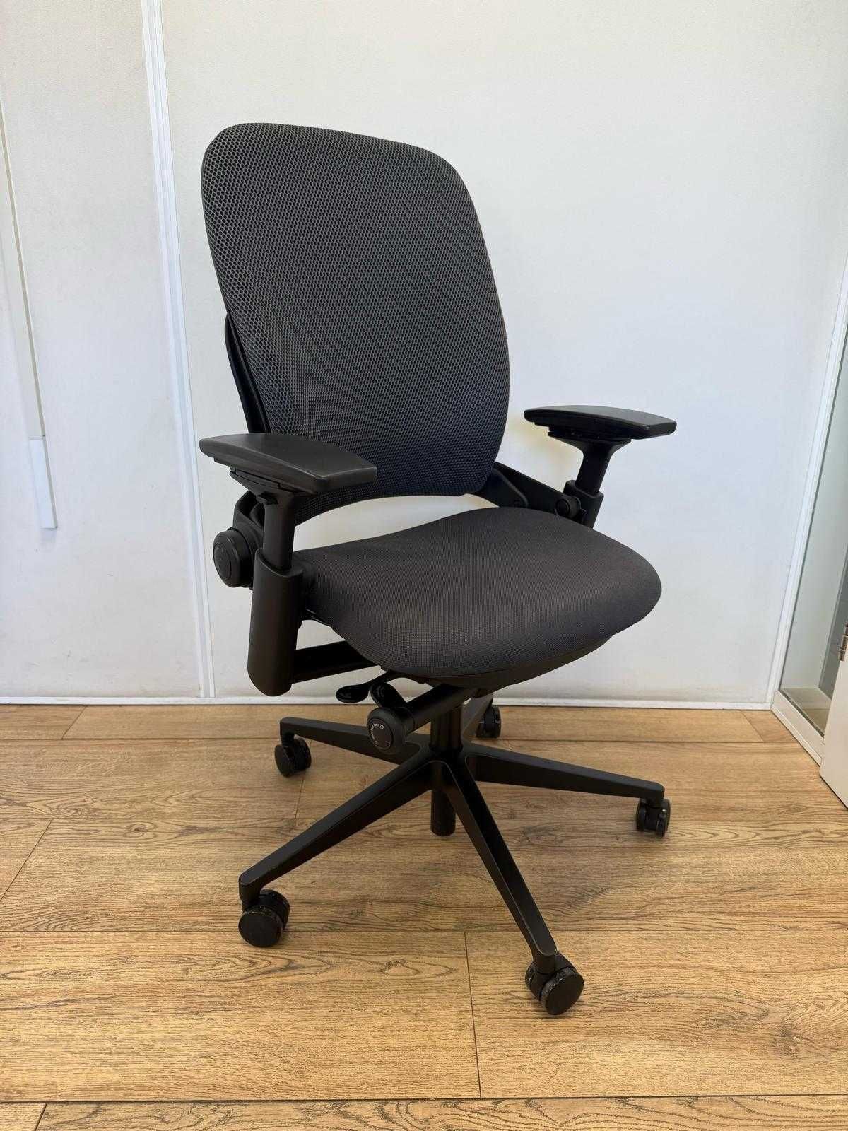Refurbished Steelcase Leap V2 3D Knit