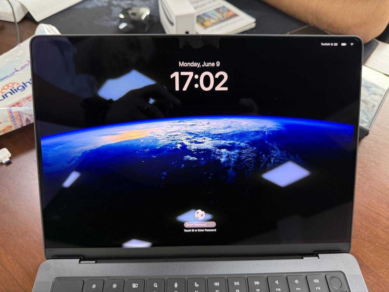 Продаю Apple Macbook Pro M4 Pro 24/512 GB – как новый, выгодная цена