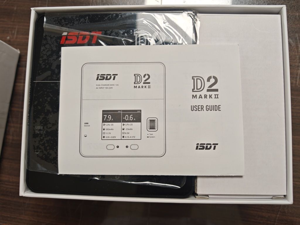 зарядно ISDT D2 Mark II – двуканално, интелигентно