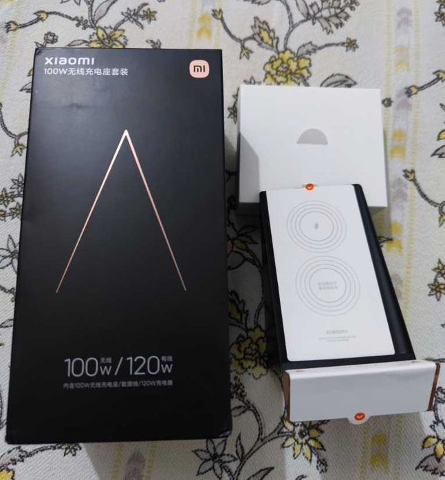 Бързо безжично зареждане - Xiaomi Mi 100W Wireless Charging Stand